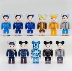 ＜ANAオリジナル＞BE@RBRICK ANA創立70周年歴代制服コレクションのサムネイル