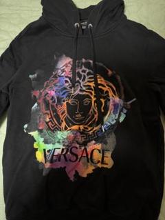 【レビューを書けば送料当店負担】 グラフィックプリント VERSACE フード付きパーカー メルカリ - 黒 トップス