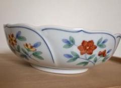昔の花柄小鉢　5客　D074 赤絵乳白磁草花紋たわみ浅小鉢【SANSUI】 - 【おとなの和食器屋
