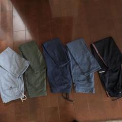 ユニクロパンツ4着、カッパジャージ1着