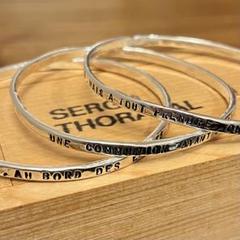 SERGE THORAVAL 接吻 シルバー 3連バングル ブレスレット - メルカリ
