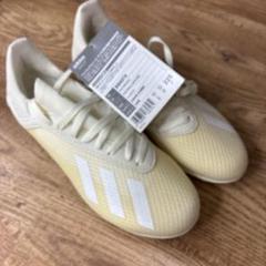 新品　adidas サッカーシューズ　22.5