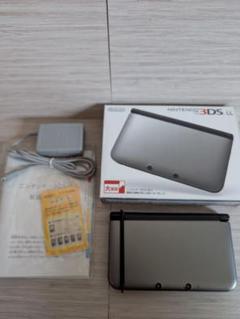 ニンテンドー3dsll　シルバー×ブラック　充電器　タッチペン　SDカード　箱