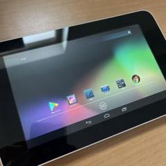 タブレット　アンドロイド シルバー 　美品 極美品】Androidタブレット本体 シルバー P20 - メルカリ