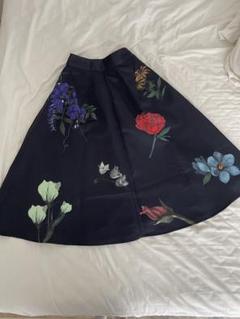 新品✨未使用✨Ameri アメリ 花柄 刺繍 フレア スカート ネイビー M 2025年最新】Ameri VINTAGE 柄：花柄 フレアスカートの人気