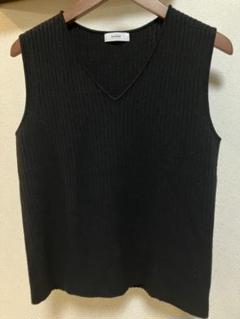 LE PHIL ドライVネックニットベストジレ黒ルフィル