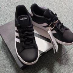 最終値下げ　adidas 23cm ブラックのサムネイル