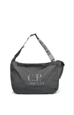 2025 cp company メッセンジャーバッグ