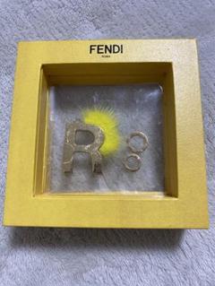 新品 フェンディ Y イニシャルチャーム 楽天市場】フェンディ イニシャル チャームの通販