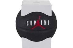 2025年最新】SUPREME バスケットボールの人気アイテム - メルカリ
