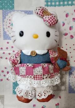 ハローキティ　カントリー風　メルヘンドレス　くまちゃん　ぬいぐるみ　2001年