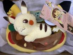 ポケモンセンター　ポケモンカフェ　プレート風ぬいぐるみ　ピカチュウ
