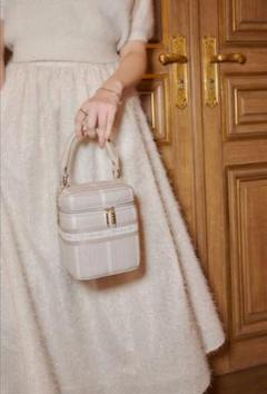 2025年最新】hlt jacquard vanity bagの人気アイテム - メルカリ