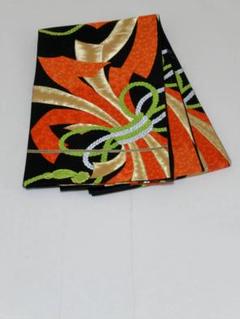 【Q2867】Ｓお仕立て上がり正絹振袖　オレンジ色、黒地に花柄金糸刺繍　綸子生地 Q2867】Sお仕立て上がり正絹振袖 オレンジ色、黒地に花柄金糸