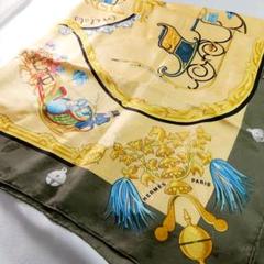 HERMES　カレ90　スカーフ PLUMES ET GRELOTS 羽飾りと鈴 HERMES カレ90 スカーフPLUMES ET GRELOTS 羽飾りと鈴 - メルカリ