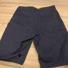 ボルコム ダークブルー ショートパンツ