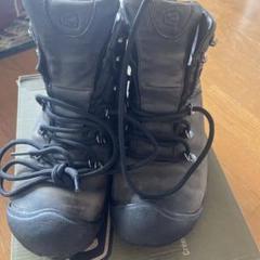 KEEN 靴　Pyronees boots 黒　27センチ