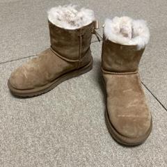 2025年最新】UGG リボン ブーツの人気アイテム - メルカリ