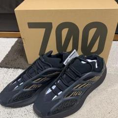 YEEZY 700 V3 28cm