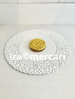 ビスケット　焼き菓子のフェーブ　フェーヴ　ミニチュア　陶器　フランス製