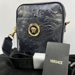 新品級✨近年モデル✨ヴェルサーチ　VERSACE ショルダーバッグ