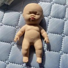 人気の赤ちゃんスクイーズのサムネイル