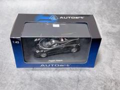 オートアート 1/43 パガーニ ウアイラ ブラック/シルバー・ストライプ m83587066212_1.jpg?1701788313