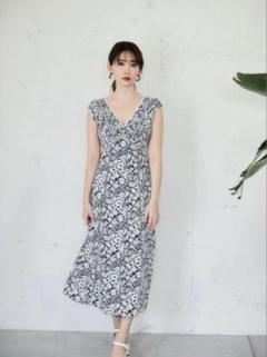 2025年最新】lace trimmed floral dress navyの人気アイテム