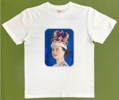 Tシャツ(M) エリザベス女王 グッズ 限定品 - メルカリ