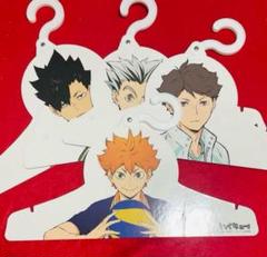 及川ハンガー　Tシャツ ハイキュー!!』日向翔陽や及川徹らの顔ハンガーが登場。メッシュ
