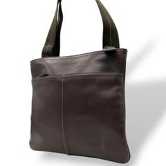 コーチ　ショルダーバッグ　茶　ロゴ　斜め掛け可　レザー　本革　COACH　U1