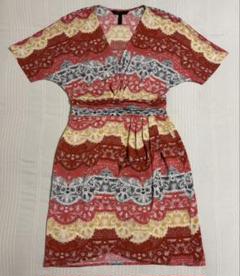BCBGMAXAZRIA レース模様ラップドレス