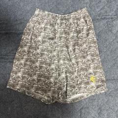 迷彩柄ショートパンツ