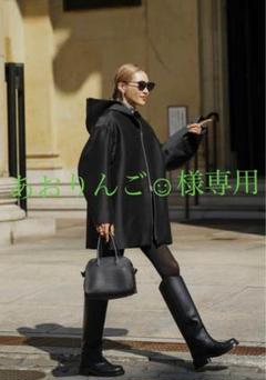 タグ付き新品 ELLIE シルキージップフー ディー M ブラック タグ付き新品 ELLIE シルキージップフー ディー M ブラック