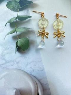 クリアリボンデザインピアス