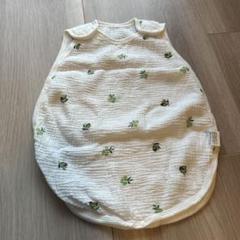 【美品】kerata ベビースリーパー オリーブ刺繍