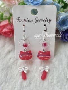 風鈴風にゃんこ♡薔薇といちごミルクキャンディー マーブル ピアス/イヤリング★ 2025年最新】可愛いネコ風鈴ピアスの人気アイテム - メルカリ
