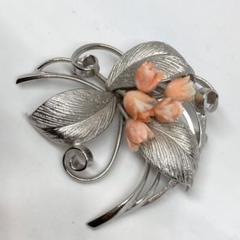特大 立体彫刻 ブローチ