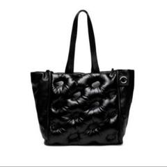 DIESEL ターンロックの立体フロントポケット 上質ナイロン