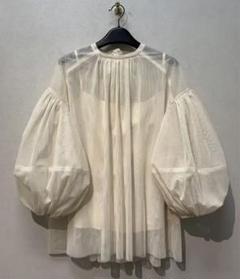 新品未使用 バルーンスリーブシアーブラウス アイボリー