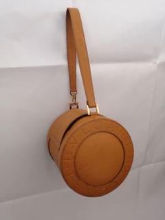 BVLGARI ビーゼロワン筒型ハンドバッグ