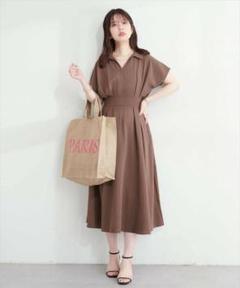 ナチュラルクチュール　涼しげスキッパー衿お上品ワンピース　ブラウンのサムネイル