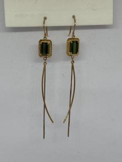 K10 ゴールド グリーン系 石付き　両耳　ピアス