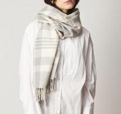 お値下げ　美品　Whim Gazette ウィムガゼット　ビッグウールストール Whim Gazette(ウィム ガゼット)のビッグウールストール通販