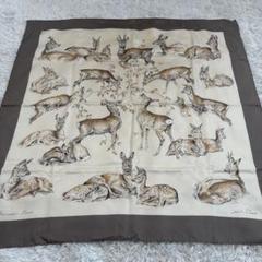 極美品✨HERMES エルメス 雄鹿たち シルク100% カレ90 ベージュ