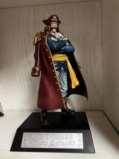 ワンピース　一番くじ　ロジャー　フィギュアのサムネイル