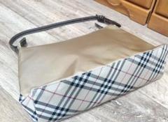 美品　♥バーバリー　ノバチェック　ショルダーバッグ　ナイロン　レザー