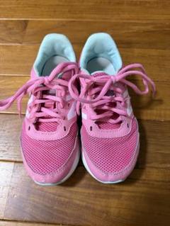 New Balance ピンク スニーカー　18.5cm 紐タイプ