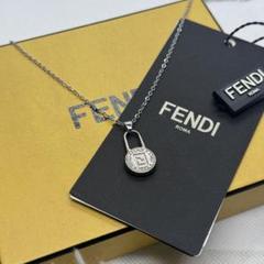 美品】FENDI フェンディ チャーム&ネックレス FFロゴ 刻印