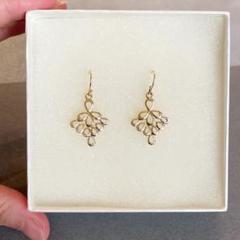 美品 ete エテ 刻印付き バー ゴールド フック ピアス 18k ホワイトシェル フック ピアス 白蝶貝 スクエア K18YG 18金 18k